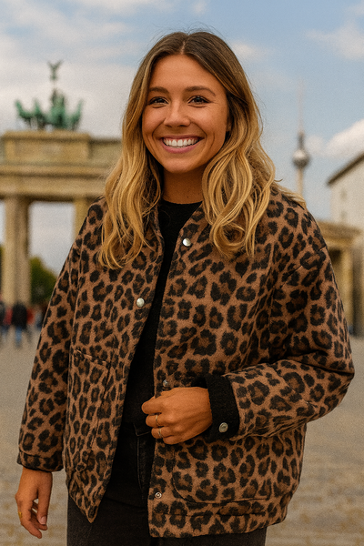 Celeste | Jacke mit wildem Leopardenmuster