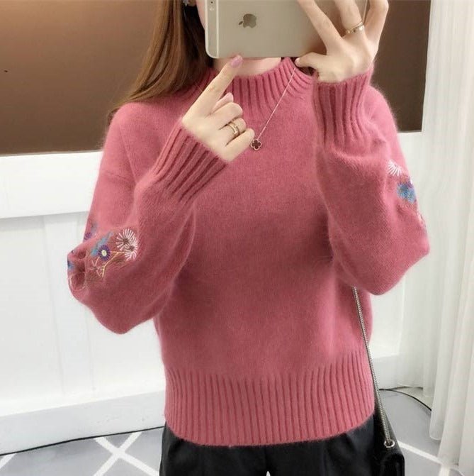 Walburga | Großer Baumwollstrickpullover mit floralem Stickerei