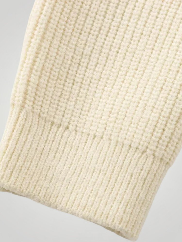 Philine | Gestrickter Pullover mit Charmanten Knotendetails