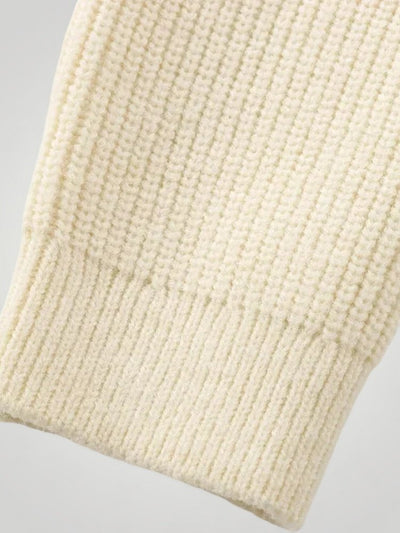 Philine | Gestrickter Pullover mit Charmanten Knotendetails