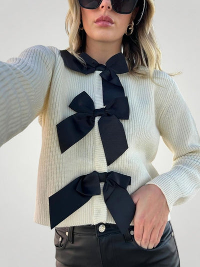 Philine | Gestrickter Pullover mit Charmanten Knotendetails