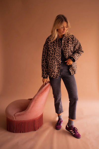 Celeste | Jacke mit wildem Leopardenmuster