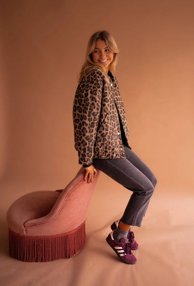 Celeste | Jacke mit wildem Leopardenmuster
