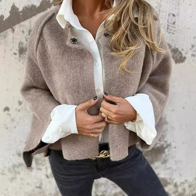 Elise | Kurze Jacke mit eleganten, ausladenden Ärmeln